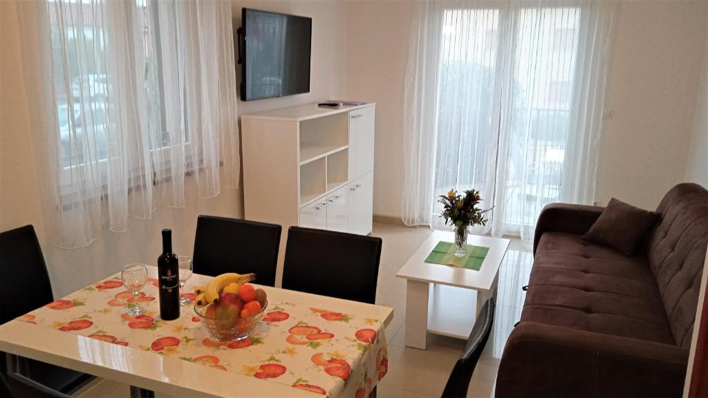 Apartment 3 — interior